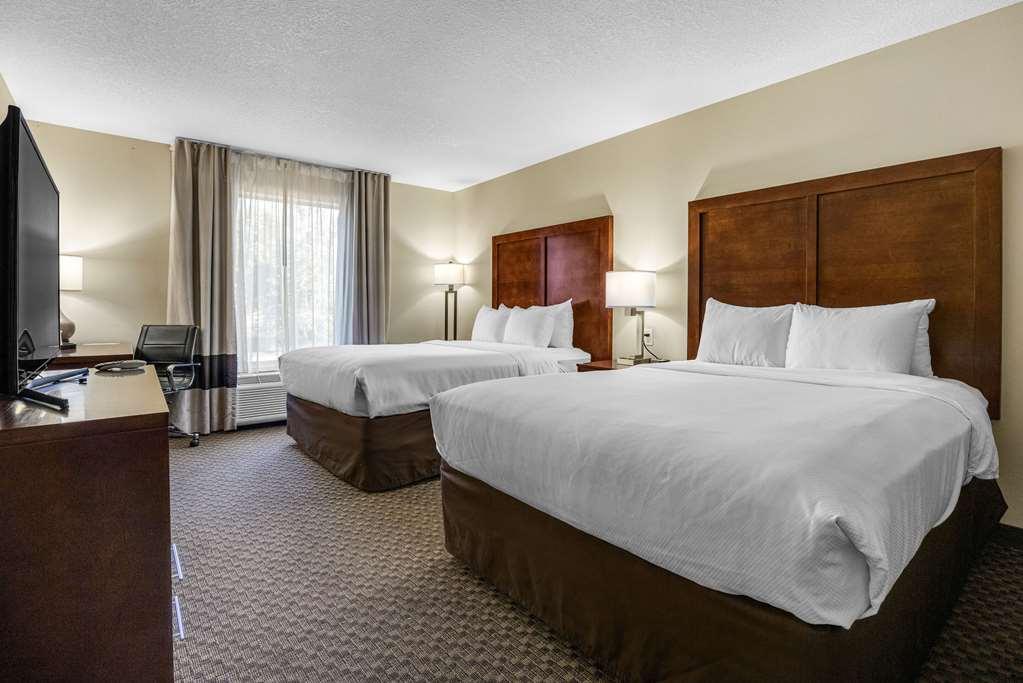 Comfort Inn & Suites Logan Near University Room photo